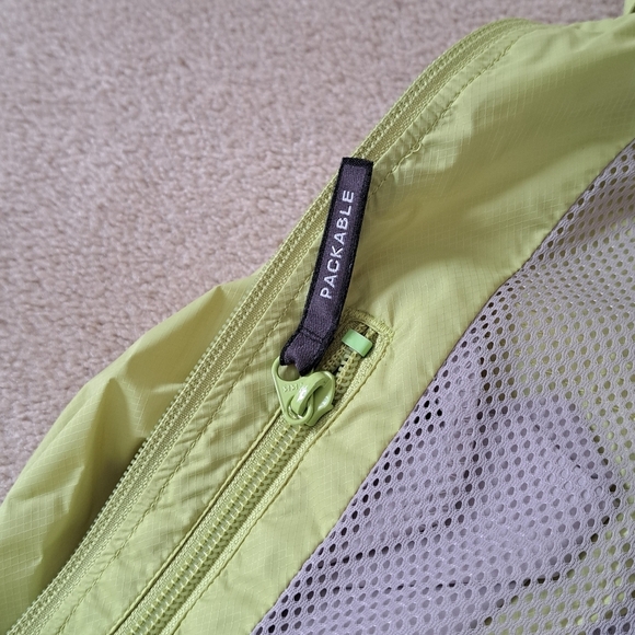 Columbia Packable Jacket Women's Small Green Soft Shell Lightweight Windbreaker - Picture 14 of 16